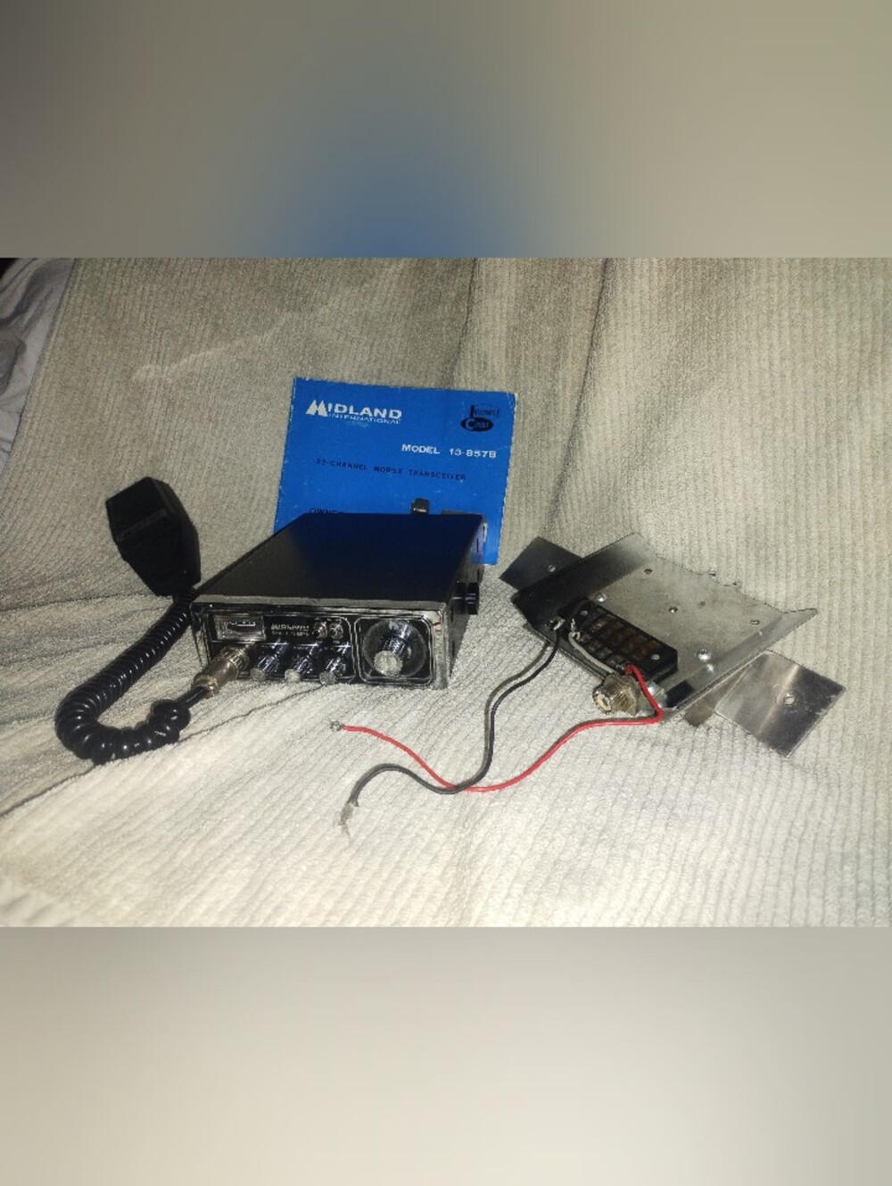 Midland International 13-857B 23-Channel Mobile CB Radio ANL w/ Mic & Manual